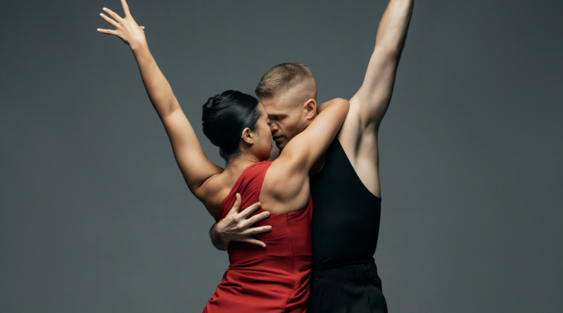 Erina Ueda and Adam Houston from Giordano Dance Chicago. Photo by Todd Rosenberg